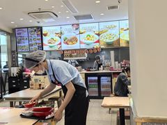 -小杨生煎(金山百联购物中心3楼店)