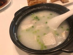 生滚骨腩粥-粤式早茶希朋喜宴
