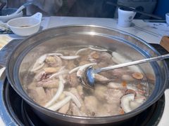 -三个椰子·现砍椰子鸡(金源CBD店)