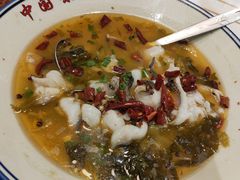 水煮酸菜鱼片-稻香酒家·33年老字号·港式粤菜(富邦中心店)