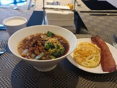 -筠咖啡西餐厅(上海国展宝龙丽筠酒店)