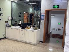 -茂菊口腔连锁(浦东南路店)