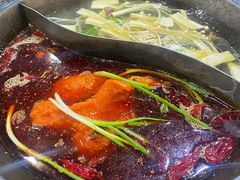 -重庆故事姊妹老火锅(财经学院店)