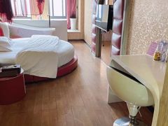 -简洛澜山酒店(武汉光谷步行街店)