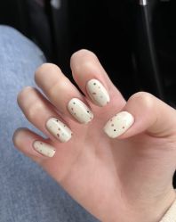 -悦指间美甲美睫