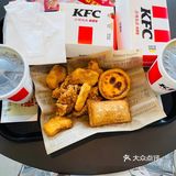 大中午跑出去买（外卖用不了），看到里面满满的都是人