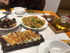 -如轩海鲜砂锅粥(国际能源店)