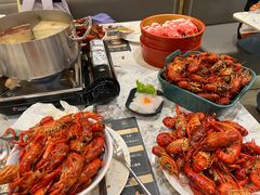 -金马门国际美食百汇(珞喻路店)