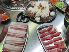 -马路牙子烧烤音乐酒馆(望京店)