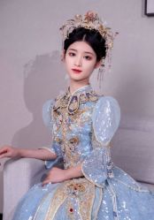 -NaNa婚纱礼服馆