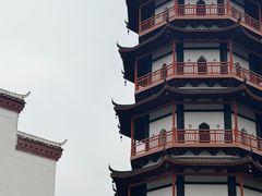 -绳金塔