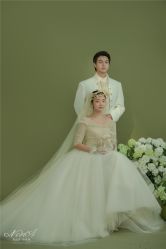 -易摄影婚纱摄影工作室