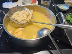 -鲜入唯煮·港式海鲜牛肉火锅(金宝街店)