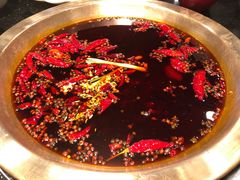 -潮火锅·麻辣牛肉火锅(观音桥方圆·LIVE店)