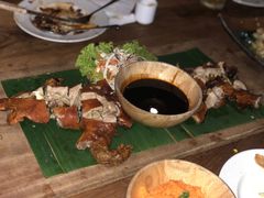 烤乳猪-Naughty Nuri’s Phuket