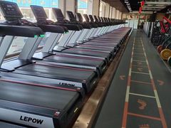 -健龙森俱乐部·游泳·健身·羽毛球综合体育馆