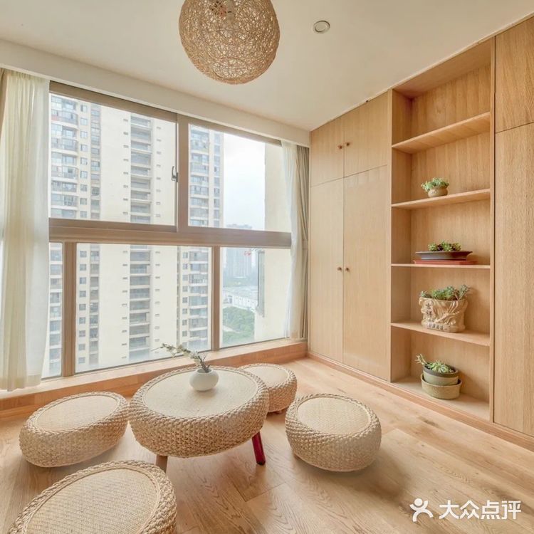 阳台 ️把阳台改造成一个小茶室