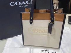 -COACH蔻驰(德基广场店)