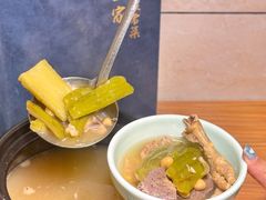 -荣基四海一家·家常菜·海鲜大排档(新安店)