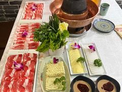 -羊家胡同·龙虾烧烤火锅(龙汇路店)