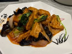 -何适山庄 ·可团建(水长城P2停车场店)