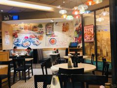 -潮庭港式茶餐厅·熊仔奶茶(同济广场店)