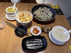 -小金鬼·煎饺·鸽子汤