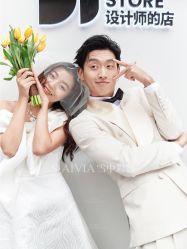 -雪中彩影婚纱摄影·微光艺术中心