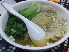 皇牌鲜虾云吞面-莅香岛港式餐厅(滨江道店)