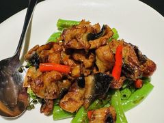 尖椒炒鳗鱼-三利音·玖弄小鲜(浦东嘉里城店)