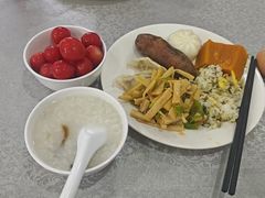 -黄山光明顶山庄