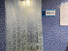 -七彩阳光游泳俱乐部(江北远洲店)