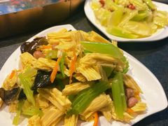 -缘福乡村铁锅炖民宿(八达岭店)