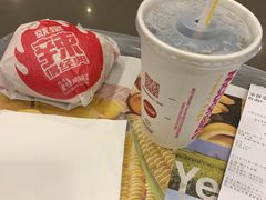 麦辣鸡腿汉堡经典中薯条套餐-麦当劳(仙林亚东城得来速店)
