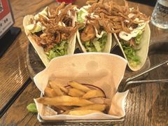 -BOURBON 玻本美式餐厅酒吧(虹桥新天地店)