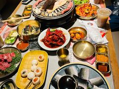 -草家酱蟹炭火烤肉店(珲春南路一店)