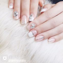 -Pink You美甲洗眉纹绣定制中心