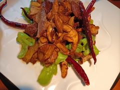 -菌自由丨野生菌火锅特色庭院餐厅(丽江古城店)