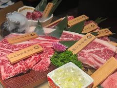 -铭牛烧肉·和牛海鲜自助(高新月牙湖店)