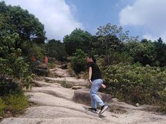 -灵岩山风景区