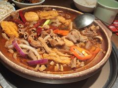 -蔡婶牛腩牛杂煲(长安万科店)