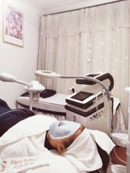 -美肤盾祛痘·问题肌头疗管理中心