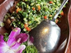 大理风味葱椒鸡-花马天堂云南餐厅 Lost Heaven(外滩店)