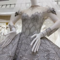 点击看大图 -GRACE KELLY婚纱与礼服(北京店)
