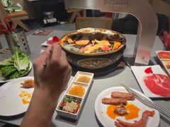-山焱·炭火自助烤肉(周浦万达店)