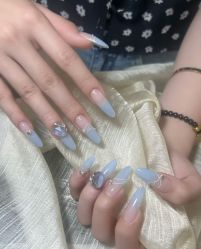 -H12 STAR日式美甲美睫专门店