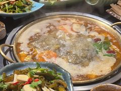 -顶顶汤火牛排火锅·经典铜锅涮肉