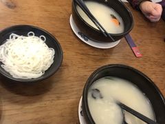 -桥香园云南过桥米线(红龙井店)