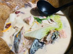 云南抚仙湖蒸汽石锅鱼-云荷里·蒸汽石锅鱼·云南菜(中发百旺店)