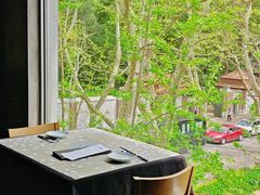 -穹六人间 people 6(岳阳路店)